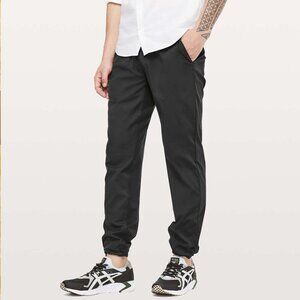 LULULEMON Great Wall Pant Size Large‎